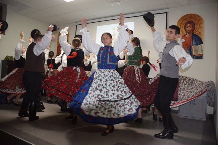 A Rezeda Folkműhely évzáró gáláján - Karácsonyi hangulatban. Fotó: Kárpátinfo/Kovács Elemér