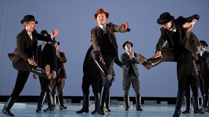 Abbázia és Semič körültáncolva - A Magyar Állami Népi Együttes nyár eleji turnéja