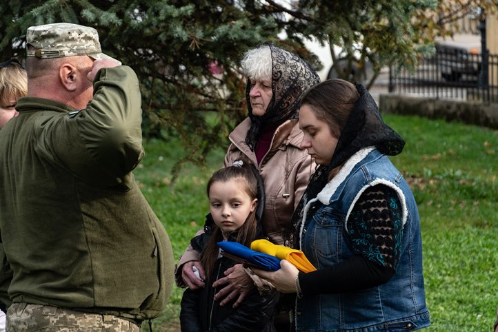 Ungváron végső búcsút vettek a háborúban elesett Vitalij Kucajevtől. Fotó: Ungvári Városi Tanács