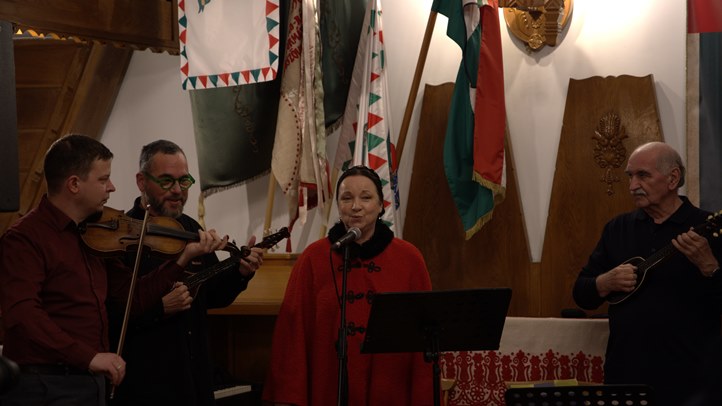 Vujicsics Együttes és Sebestyén Márta Nagyváradon. Erdélyi Hagyományok Háza fotója