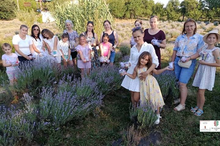 Anya-lánya program a KMNE-ben