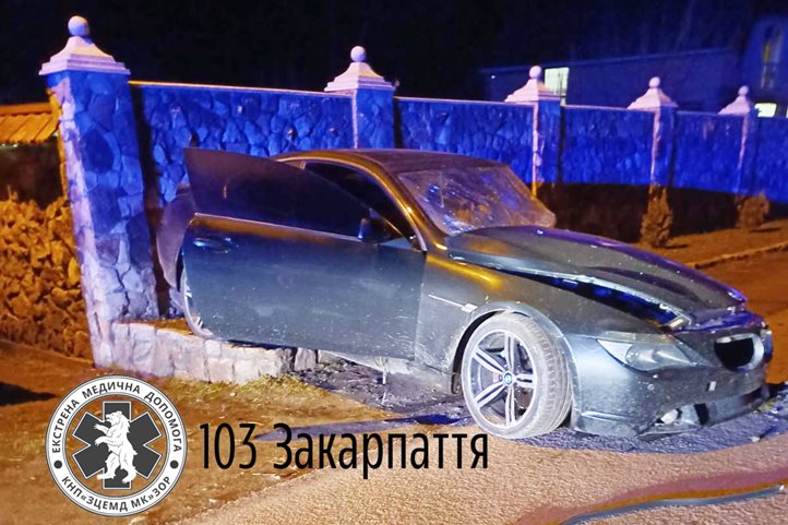 Súlyos sérüléssel járó közúti baleset Kárpátalján. Fotó: Kárpátaljai Sürgősségi Ellátási Központ