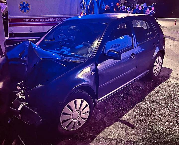 Közlekedési baleset történt Muzsalyban, a Beregszászi járásban. Fotó: Beregszászi Mentőállomás