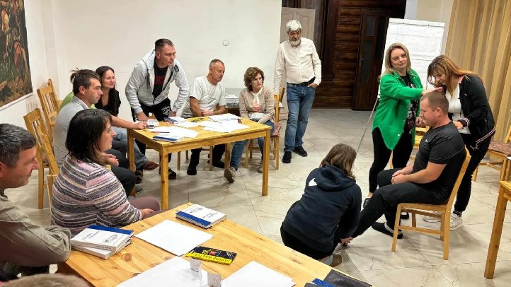 Házaspárok hétvégéje a Vadvölgyben 