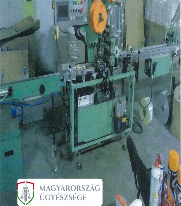 Illegális cigarettagyárra csapott le a NAV