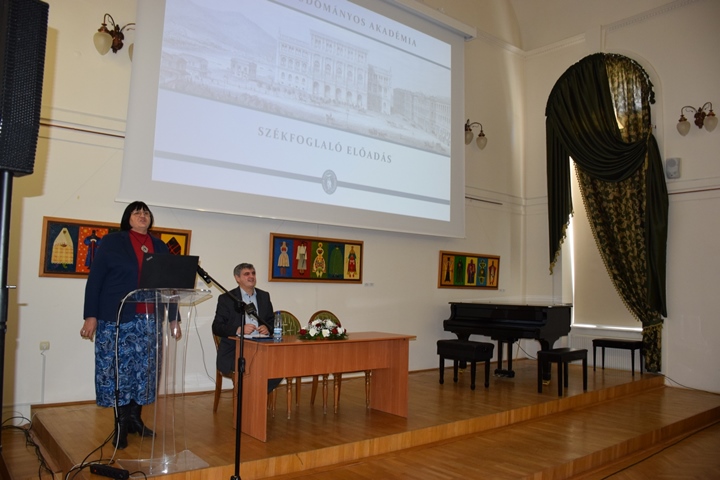 a Magyar Tudományos Akadémia (MTA) 2022 májusában sorra kerülő közgyűlésén Csernicskó Istvánt az MTA külső tagjává választották.