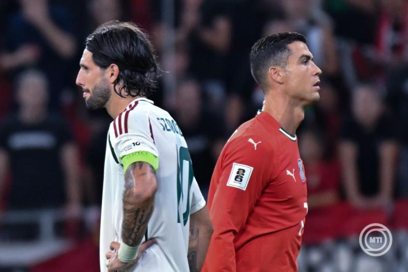 Szoboszlai Dominik (b) és a portugál Cristiano Ronaldo a Magyarország - Portugália labdarúgó világbajnoki selejtező mérkőzésen a Puskás Arénában 2025. szeptember 9-én. Magyarország – Portugália 2-3. MTI/Illyés Tibor