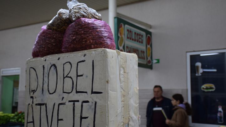 Veszélyben a karácsonyi diós bejgli? - Minimális felhozatal, magas árak. Fotó: Kárpátinfó/ Kovács Elemér