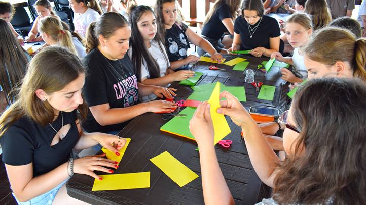 Tiszapéterfalván kezdetét vette a XV. Jankovics Mária Alkotótábor II. turnusa