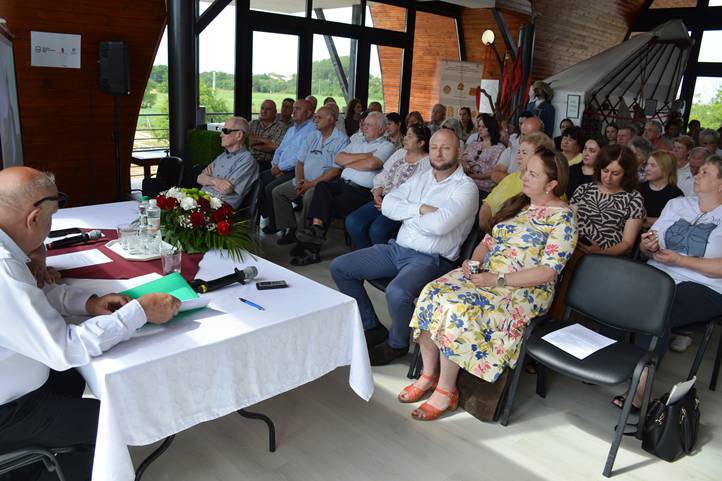 Tiszacsomán ülésezett a KMKSZ választmánya - Folytatódó háború, anyaországi belpolitikai változások, kulturális programok…