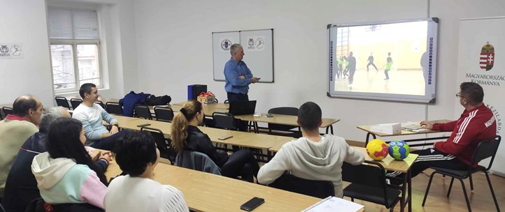 Ismét továbbképzésen vettek részt a „GENIUS” Kézilabda Tehetségpontok oktatói