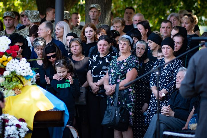 Kárpátalján végső búcsút vettek az 50 éves Mikola Szaszintól. Fotó: Ungvári Városi Tanács