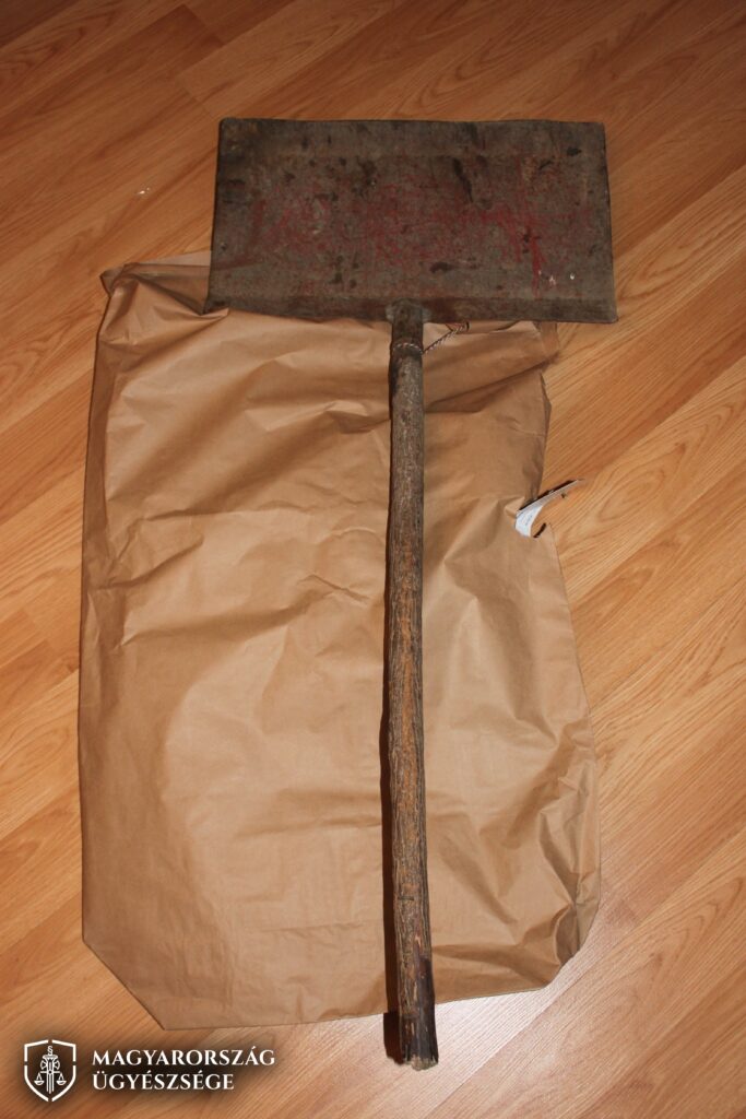 A fotó az elkövetés eszközéről készült.