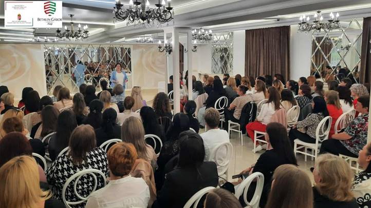 KMNE: Édesanyák vacsorája Nagyszőlősön