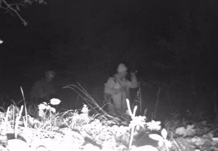 Kárpátalján vadászfegyverekkel és hőkamerával felszerelt férfiakat vettek őrizetbe a lengyel határ közelében. Fotó: Ukrán Állami Határőrszolgálat