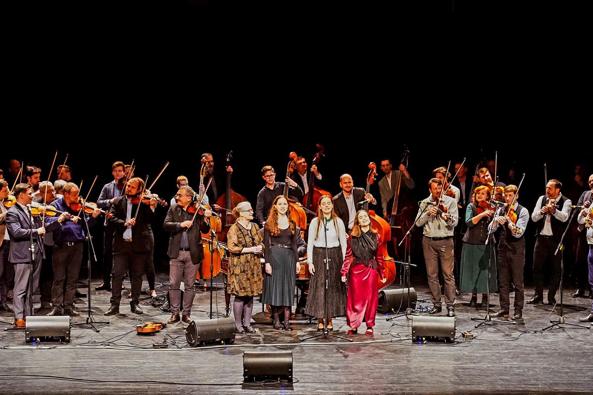 Tavaszvárás népzenével - Felvidéki Népzenésztalálkozó Komáromban