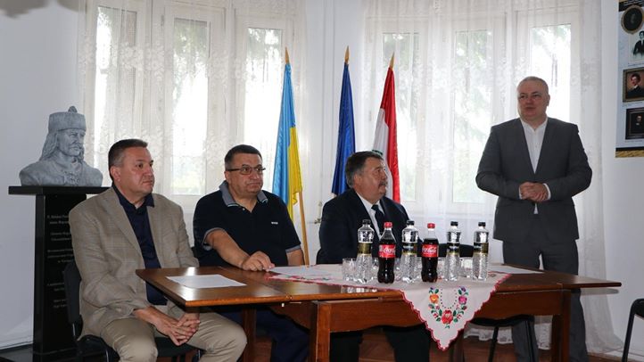 Magyarország Ungvári Főkonzulátusának sajtótájékoztatóján - Pályázat középiskolásoknak és egyetemistáknak