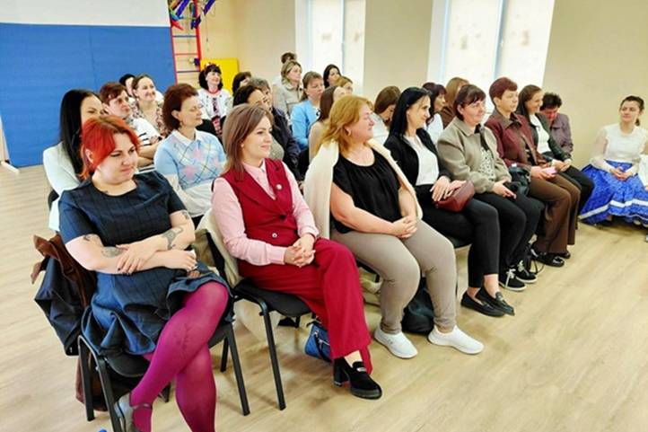 Módszertani szeminárium óvodapedagógusoknak - Játékba zárt tanulás – dráma és báb a gyakorlatban