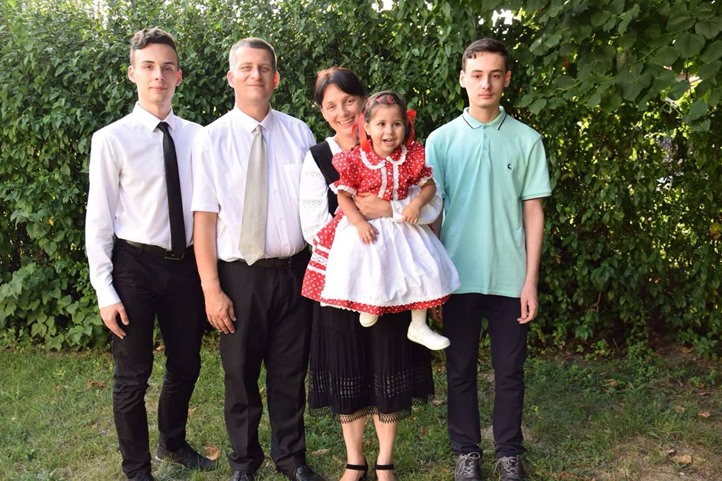 Beszélgetés Páll Lászlóné Gál Irén beregrákosi református lelkésznővel