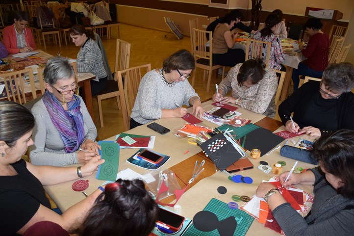 Kézműves képzési programok a Hagyományok Háza Hálózat – Kárpátalja szervezésében - Miként fejleszthető népművészeti anyanyelvünk?