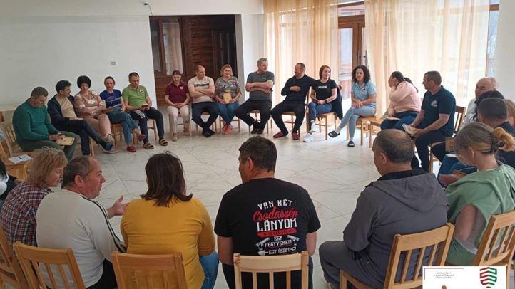 Házaspárok hétvégéje a Vadvölgy panzióban -  „Jobban boldogul kettő, mint egy…”  