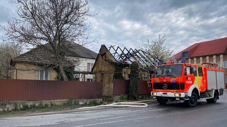 Kigyulladt egy ház Onokon – az ott élő férfi életét vesztette. Fotó: DSZNSZ