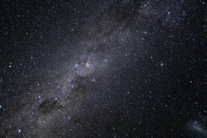 Csillagokkal teli égbolt. Kiemelt kép forrása: NASA