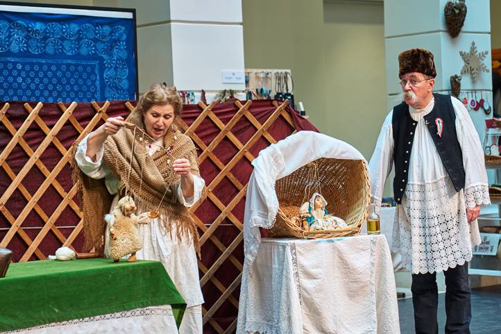 Adventi készülődés forgatagban - Külhoni résztvevők a Hagyományok Háza programsorozatában. Hrotkó Bálint fotója