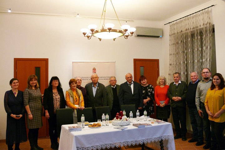 Irodalmi Kilátó: Tollal a békéért. Fotó: Kárpátinfo/Kovács Elemér