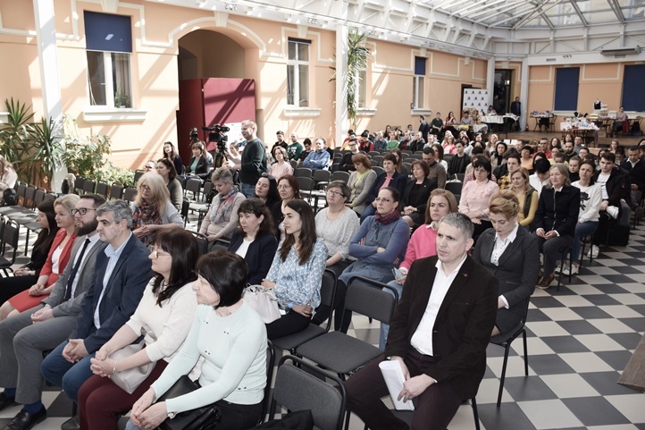 Kettő az egyben: karriernap és öregdiák expo a Rákóczi Főiskolán. Fotó: Kárpátinfo/Kovács Elemér