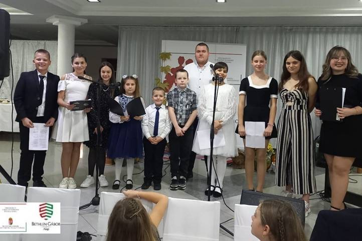 Ha ősz, akkor nagycsaládos szüreti bál