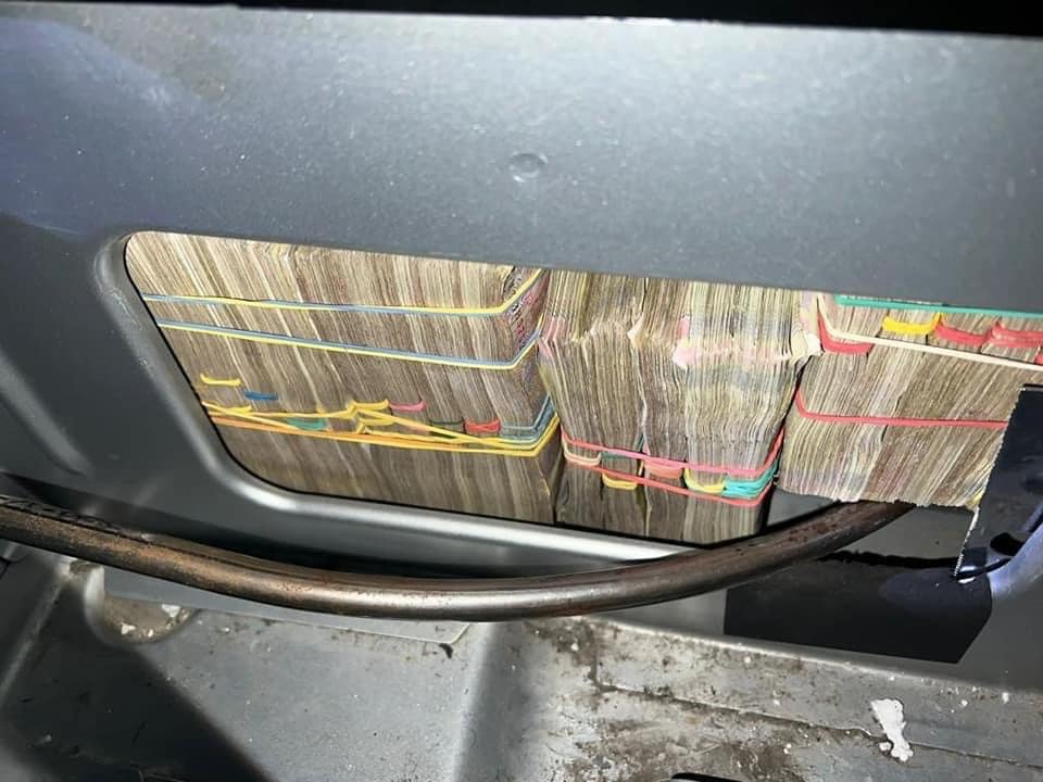 Csaknem 9 millió hrivnyát akart behozni Ukrajnába