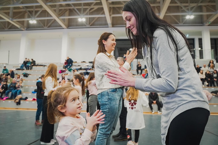 Kétszáz kárpátaljai gyermek és szülő pihen a Rákóczi Táborban