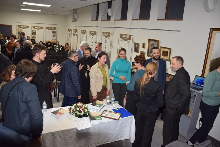 Kárpátaljai görögkatolikus papok névtára: könyvbemutató az Ortutay Elemér Szakkollégiumban. Fotó: Kárpátinfo/Kovács Elemér