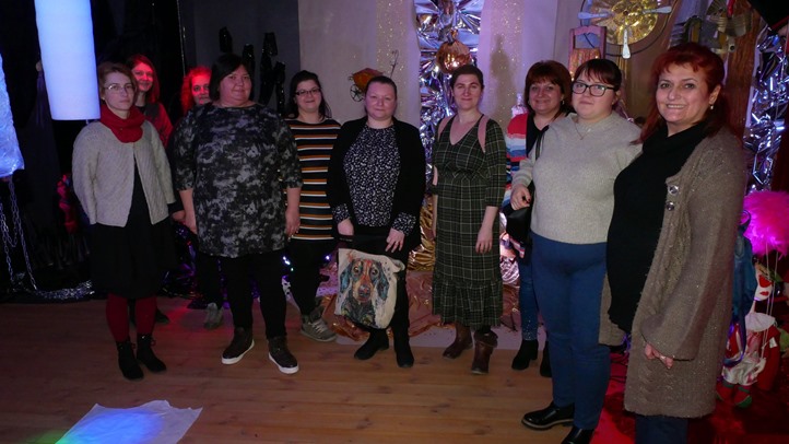 Beszélgetés Kurmai-Ráti Szilviával a bábozásban rejlő lehetőségekről - Kicsi nagyvilág