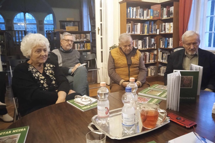 Élménybeszámoló az idén hétéves folyóirat újabb „útjáról” - A Magyar Múzsával a nagyvilágban