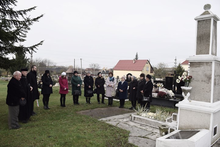 A mártírokra emlékeztek a beregardói temetőben