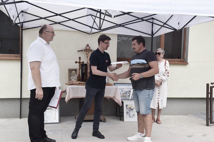 Házszentelés a Máltai Szeretetszolgálat Beregszászi Járási Szervezeténél - Az önkéntesek megbecsülése. Fotó: Kovács Erzsébet