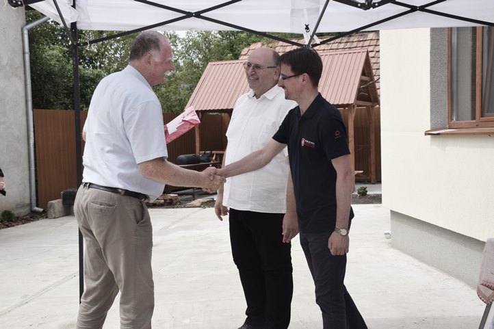 Házszentelés a Máltai Szeretetszolgálat Beregszászi Járási Szervezeténél - Az önkéntesek megbecsülése. Fotó: Kovács Erzsébet