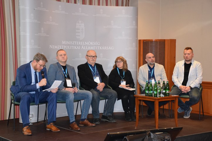 A III. Kárpát-medencei Magyar Médiatalálkozón - Gyorsuló idő, új platformok és kihívások, generációk közötti kommunikációs szakadék