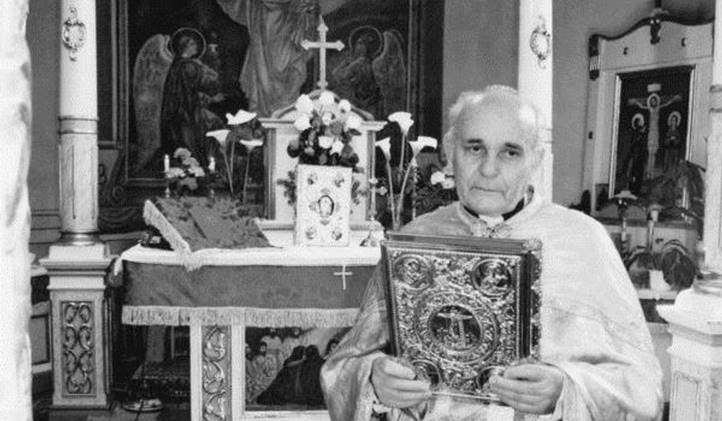 A Beregszászi Városi Tanács mély szomorúsággal tudatja, hogy elhunyt Margitics Volodimir atya – tiszteletreméltó pap, tanár, közéleti személyiség, a Pro Urbe díj kitüntetettje, hitében és elhivatottságában példamutató ember. 