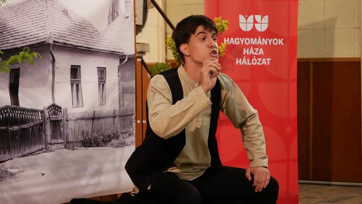 Mese utánam, mese előttem - Népmesemondó versenyek a Vajdaságban és a Felvidéken. Fotó: Hagyományok Háza Hálózat