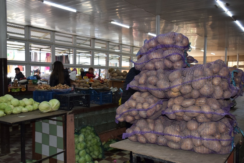 Azt szokták mondani, hogy a földműves a legoptimistább emberfajta. Akkor is vet, ha nem biztos benne, hogy a leendő termést is ő takarítja be. 