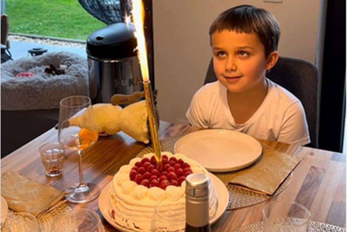 Sváby András legkisebb fia 7 éves lett: Milán nagyon cuki a szülinapos fotón