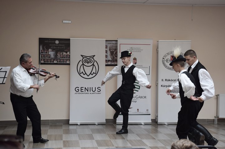 Táboroztak a magyar néphagyomány fiatal őrzői - Egy hét a népzene és néptánc bűvöletében. Fotó: Kovács Erzsébet