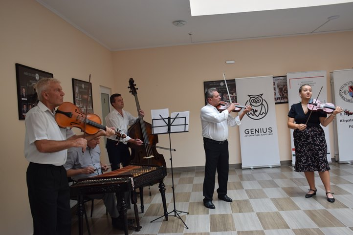 Táboroztak a magyar néphagyomány fiatal őrzői - Egy hét a népzene és néptánc bűvöletében. Fotó: Kovács Erzsébet