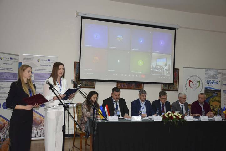 Nemzetközi konferenciával és nyílt nappal zárult a Language APL projekt a Rákóczi Egyetemen - Határokon átnyúló nyelvi akadálymentesítés a közéletben