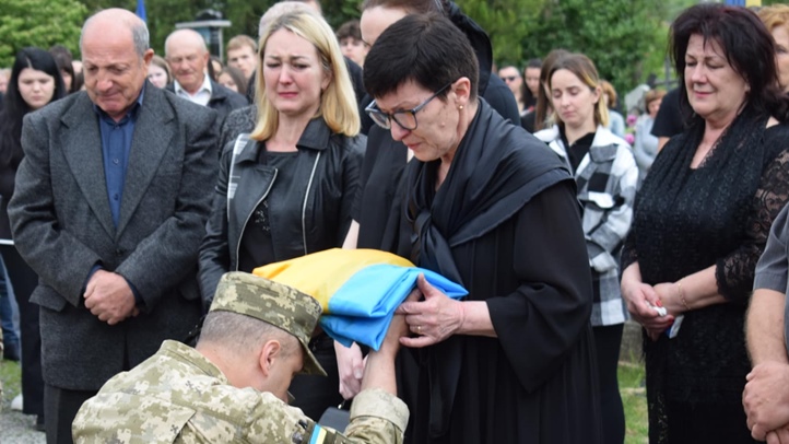 Beregszászban utolsó útjára kisérték Oleh Beca védőt. Fotó: Babják Zoltán Facebook-oldala