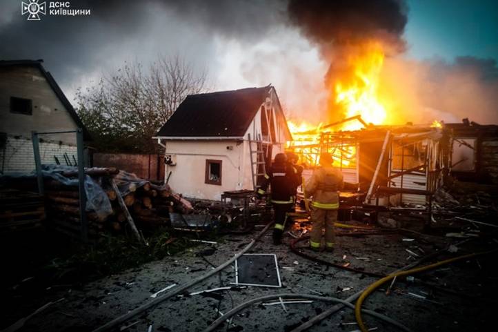 Oroszország szerdára virradóra ismét drónokkal támadta Kijevet és Ukrajna számos régióját
