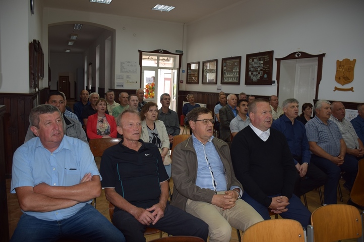 Presbiteri csendesdélután a nagyberegi kiskörzetben. Fotó: Kárpátinfo/Kovács Erzsébet